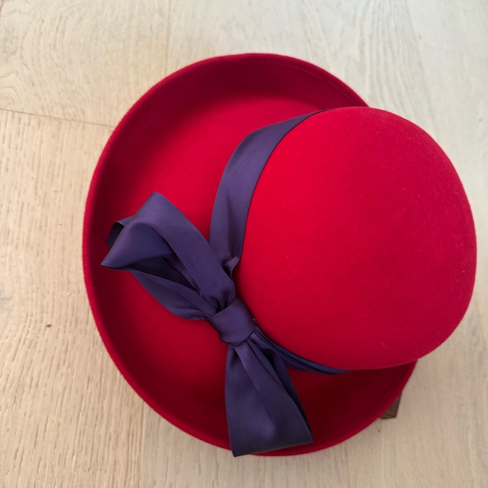 Elegant Red Hat with Navy Ribbon